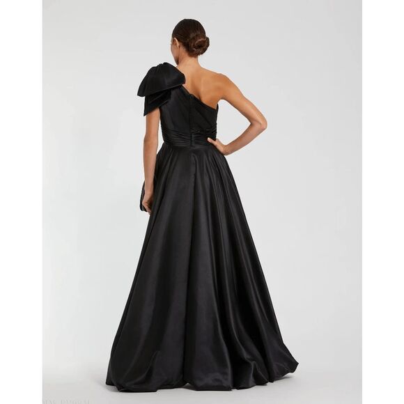 Mac Duggal Black Satin One Shoulder Bow Gown Size US16 $598 - Picture 2 of 10